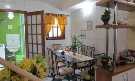 Casa, sobrado residencial, estilo triplex à venda no bairro camaquã, porto alegre. -rs