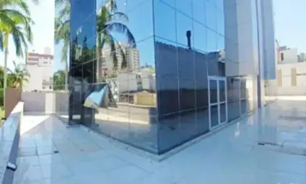Espaço Comercial  com Terraço e Gerador Próprio no Bairro Petrópolis