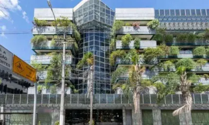 Conjunto/Sala Comercial para alugar  58m²,  1 Banheiro, 4 salas individuais, 1 vaga de garagem coberta, no Bairro São João, Porto Alegre/RS