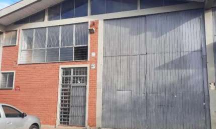 Barracão / Galpão / Depósito para alugar na Travessa Venezuela, 150, Navegantes, Porto Alegre, 750 m2 por R$ 8.000