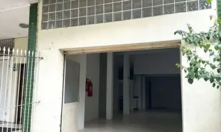 Ponto comercial com 1 sala para alugar na Avenida General Emílio Lúcio Esteves, 279, Santa Maria Goretti, Porto Alegre