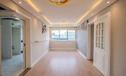 Apartamento com 79,91m² privativos no Portal do Cabral Esolarado em Andar Alto e 2 vagas