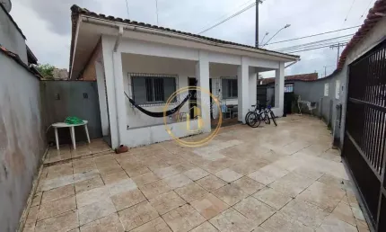 Casa com 3 dorms, Flórida, Praia Grande - R$ 500 mil, Cod: 2563