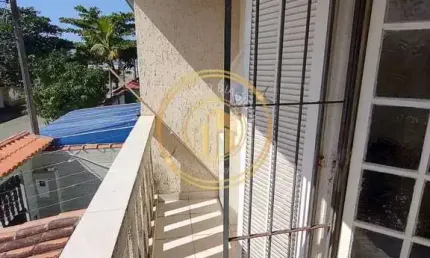 Sobrado com 2 quartos, Balneário Jussara, Mongaguá - R$ 340 mil, Cod: 2844