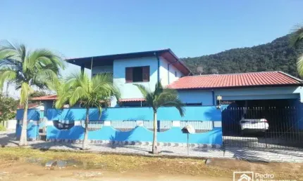 Casa a venda no Perequê-Açú com 7 quartos em ótima localização