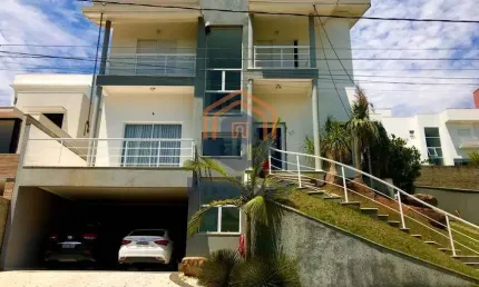 Casa Sobrado de Condominio em Parque das Laranjeiras - Itatiba, SP