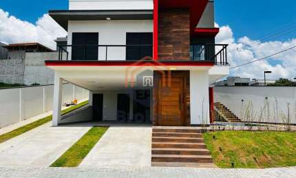 Casa Sobrado de Condominio em Chácaras Maringá - Atibaia, SP