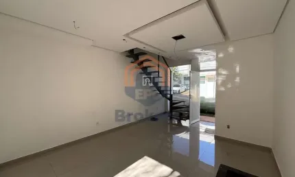 Casa Sobrado de Condominio em Pinheirinho - Jarinu, SP
