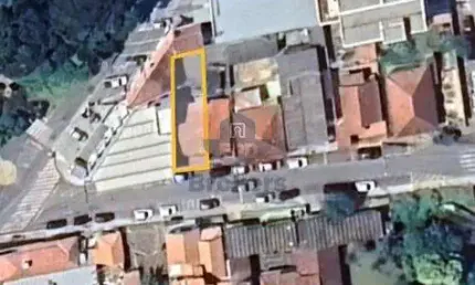 Casa à venda na Rua Sebastião Bueno Ferraz, Centro, Jarinu