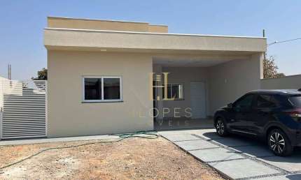 Casa em condomínio fechado com 3 quartos à venda no Jardim Industriário I, Cuiabá 