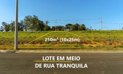 Lote de 250m² com excelente topografia e em meio de rua em ''residencial fechado''