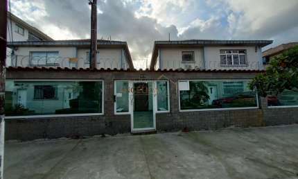 Apartamento térreo bem localizado no Boqueirão, Santos/SP