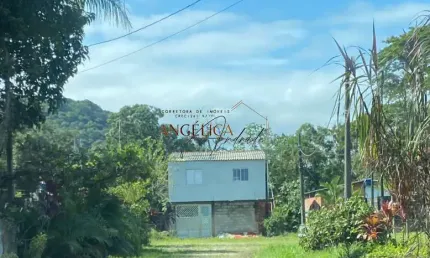 Casa espaçosa pra sair do aluguel, no santa eugênia- mongaguá/ sp