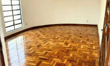 Casa com 3 quartos para alugar na Rua Projetada Dois, 100, Vila Tesouro, São José dos Campos