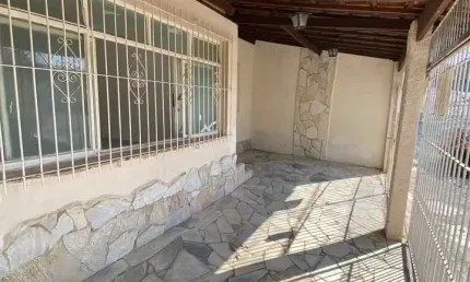 Casa com 3 quartos para alugar na Vila Maria, São José dos Campos 