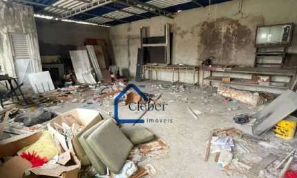 Barracão / Galpão / Depósito com 3 salas à venda na Rua Caobi, 213, Irajá, Rio de Janeiro, 300 m2 por R$ 1.000.000