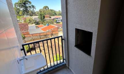 Apartamento de 03 quartos (Na divisa com o Santa Cândida!)