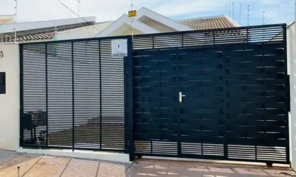 Casa com 3 quartos à venda no Jardim Paris, Maringá 