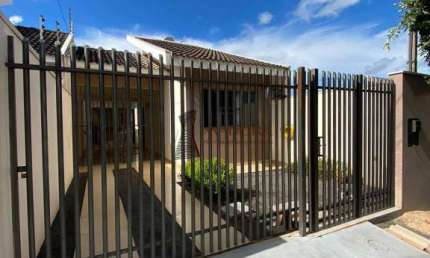 Casa à venda, 3 quartos, 1 suíte, 2 vagas, Jardim Monte Rei - Maringá/PR