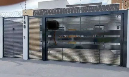 Casa à venda, 3 quartos, 1 suíte, 2 vagas, Jardim Oriental - Maringá/PR
