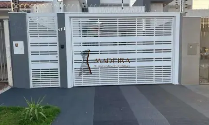 Casa com 3 quartos à venda no Jardim Alvorada, Maringá 