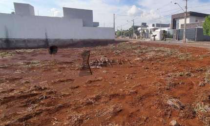 Terreno à venda no Jardim Munique, Maringá 