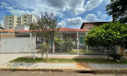 Casa com 3 quartos à venda na Zona 02, Maringá 