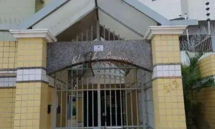 Apartamento com 3 quartos à venda na Zona 07, Maringá 