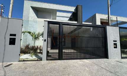 Casa com 3 quartos à venda no Jardim Munique, Maringá 