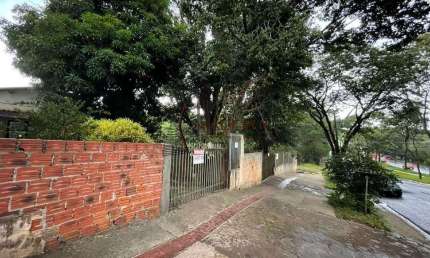 Terreno à venda no Conjunto Residencial Ney Braga, Maringá 