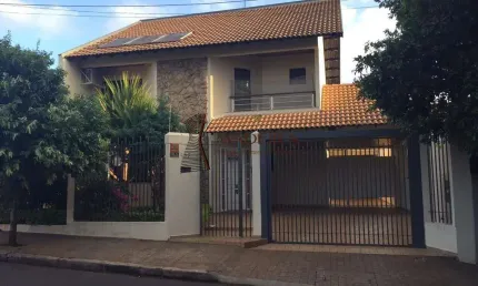 SOBRADO ESPAÇOSO E ELEGANTE À VENDA – JARDIM AMÉRICA | MARINGÁ - PR