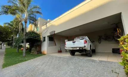 VENDA – SOBRADO ALTO PADRÃO NO CONDOMÍNIO VILLAGIO BOURBON | MARINGÁ - PR
