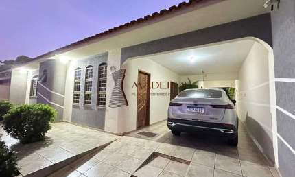 Casa à venda, 3 quartos, 1 suíte, 2 vagas, Parque Residencial Tuiuti - Maringá/PR