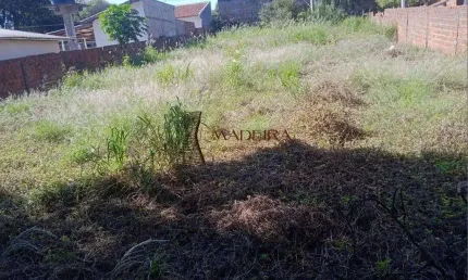 TERRENO À VENDA – LOCALIZAÇÃO PRIVILEGIADA | APENAS 3 QUADRAS DA IGREJA MATRIZ