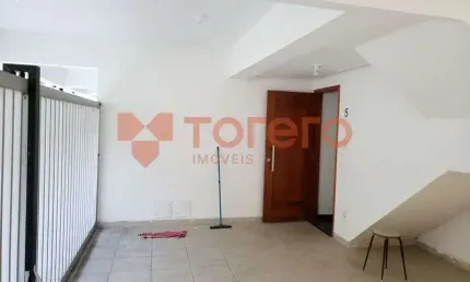 Casa com 2 quartos para alugar na Rua Barão de Ramalho, 154, Estuário, Santos