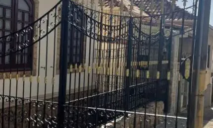 Casa com 4 quartos à venda no Centro, Brazópolis  por R$ 1.070.000