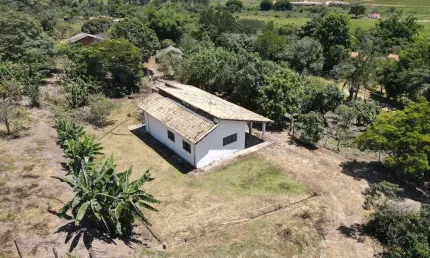 Chácara / sítio com 2 quartos à venda no Marambaia, Caçapava  por R$ 880.000