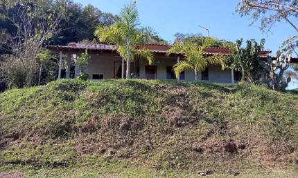 Chácara / sítio com 3 quartos à venda no Cajuru, São José dos Campos  por R$ 650.000