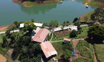 Chácara / sítio com 10 quartos à venda em Santana, São José dos Campos  por R$ 4.500.000