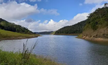 Chácara / sítio com 2 quartos à venda no Centro, Paraibuna  por R$ 400.000