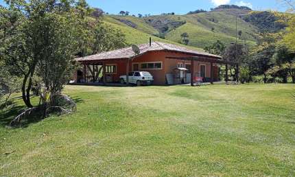 Fazenda com 1 sala à venda no Centro, São Luiz do Paraitinga  por R$ 1.500.000