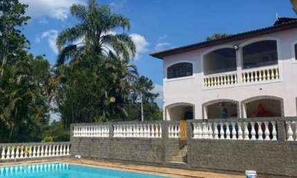 Chácara / sítio com 5 quartos à venda em Santana, São José dos Campos  por R$ 1.800.000