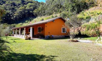 Chácara / sítio com 2 quartos à venda no Centro, Taubaté  por R$ 660.000
