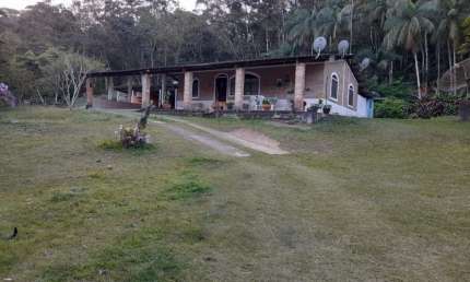 Chácara / sítio com 1 quarto à venda no Divininho, Nazaré Paulista  por R$ 1.300.000
