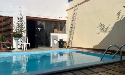 Casa com 2 quartos à venda no Jardim Porto Novo, Caraguatatuba  por R$ 850.000