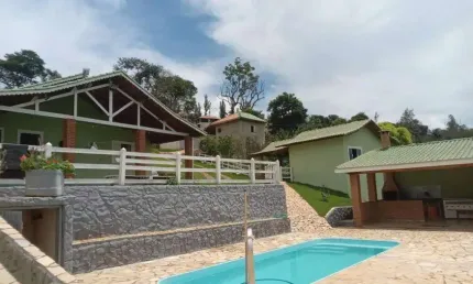 Chácara / sítio com 2 quartos à venda na Zona Rural, Brazópolis  por R$ 660.000
