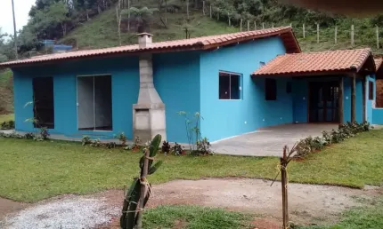 Chácara / sítio com 3 quartos à venda em Santa Barbara, São José dos Campos  por R$ 2.300.000