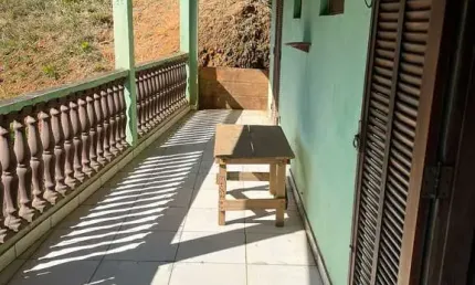 Casa com 3 quartos à venda no Freitas, São José dos Campos  por R$ 300.000