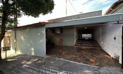 Casa com 3 quartos à venda na Vila Santa Helena, São José dos Campos  por R$ 850.000
