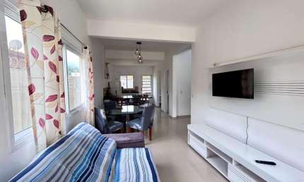 Casa com 4 quartos à venda em Maranduba, Ubatuba  por R$ 700.000